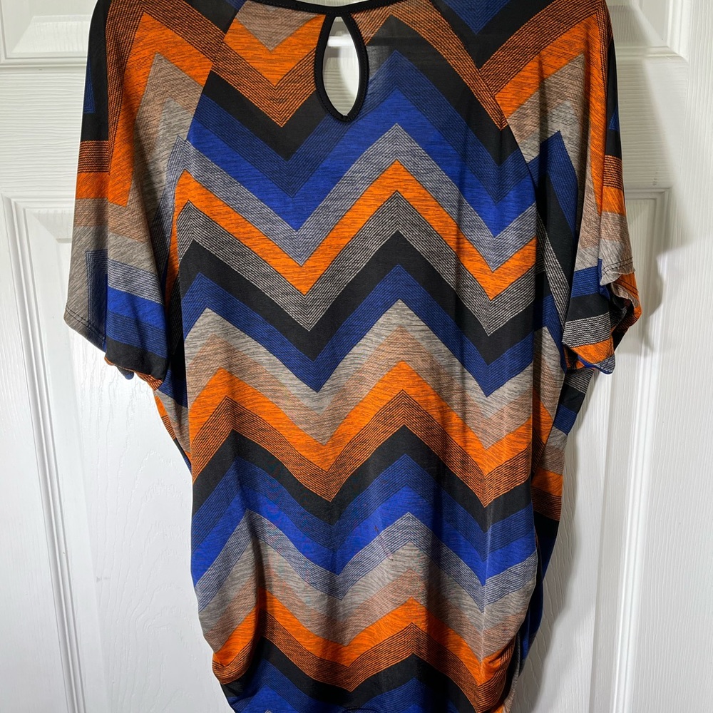 Women’s multi color blouse